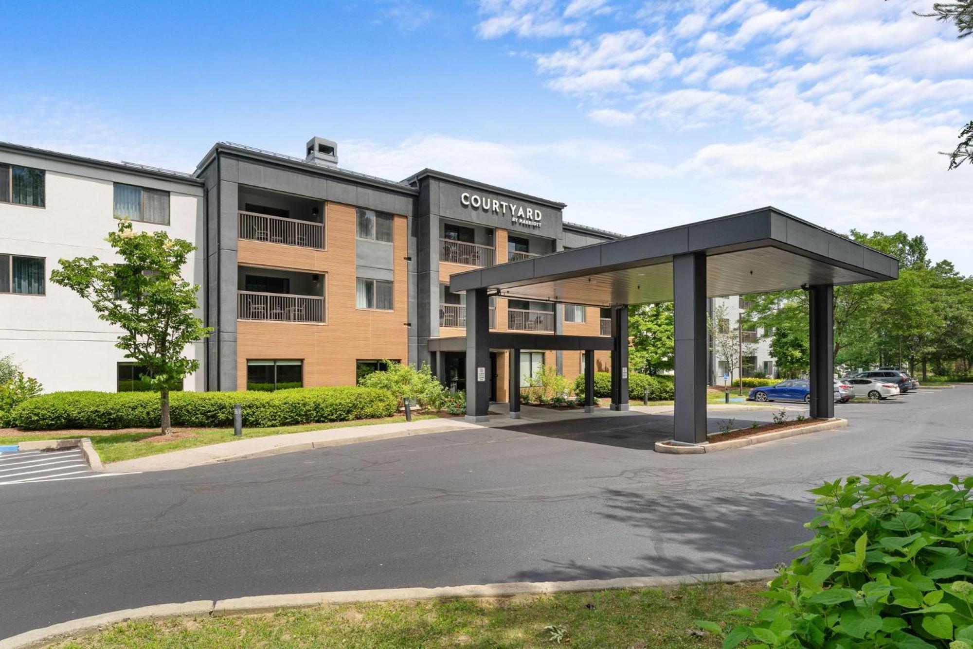 Hotel Courtyard Burlington Williston Exterior foto